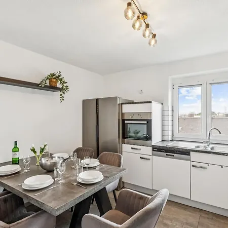 Citynahes 3br-apartment Hotelturmblick Business * Augsburg